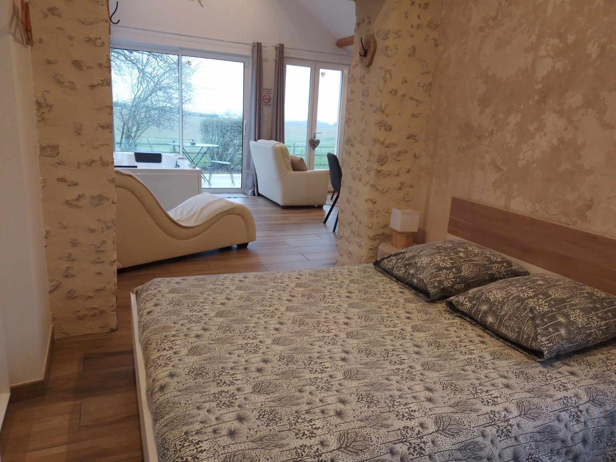 Gites & Spa Du Bien-Etre - Spa Privatif Courgains エクステリア 写真