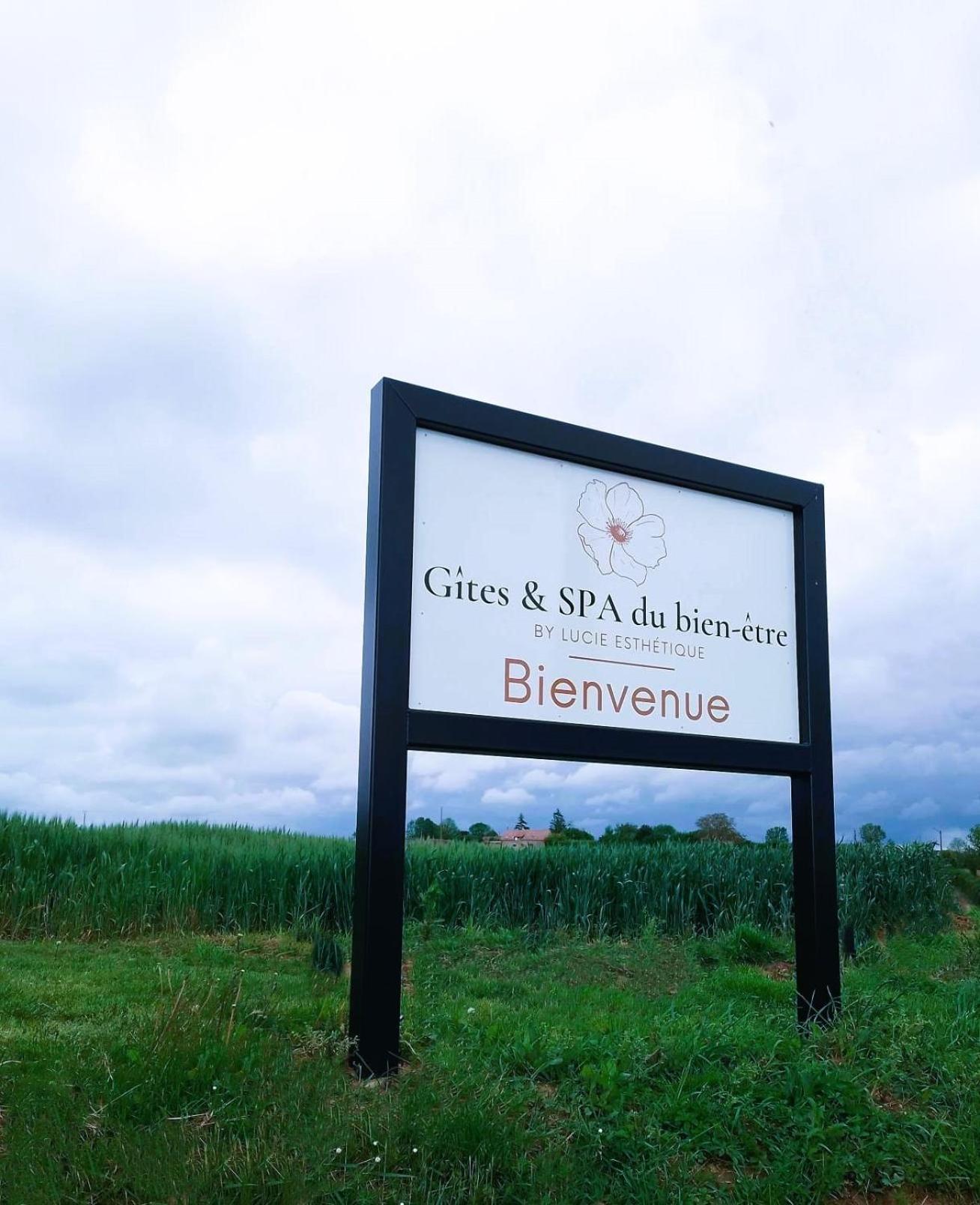 Gites & Spa Du Bien-Etre - Spa Privatif Courgains エクステリア 写真